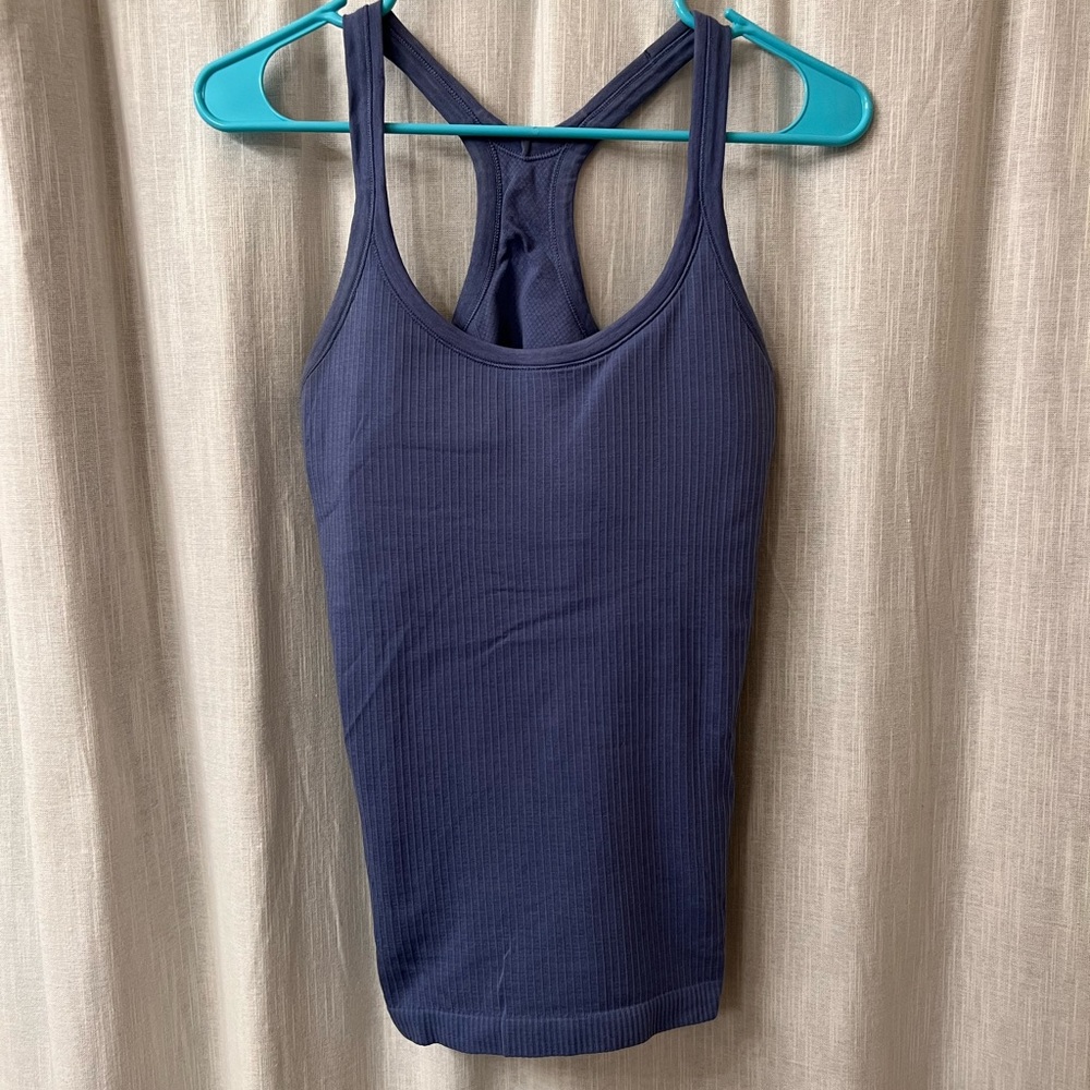Lululemon Ebb to street tank